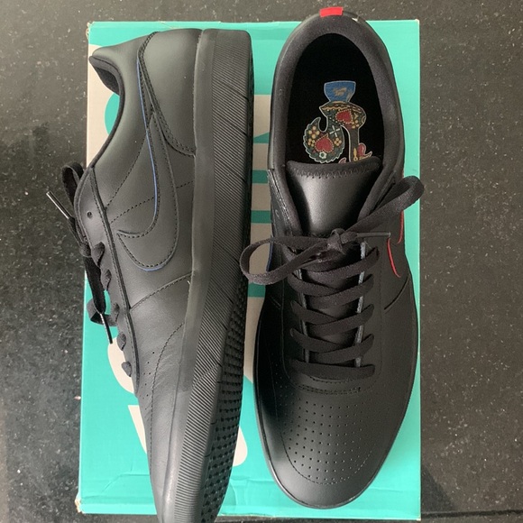 NIKE SB TEAM CLASSIC DEADSTOCK 2019 - Picture 4 of 11